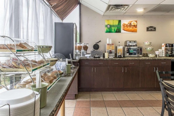 Quality Inn Montgomery image 20